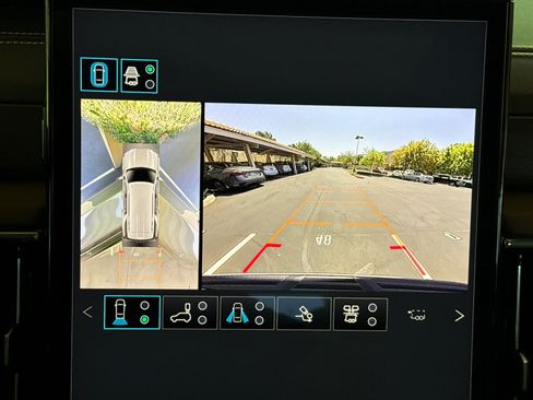 New 2026 GMC Yukon Denali Ultimate AWD/4WD image 23