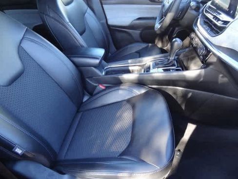 Used 2024 Jeep Compass Latitude image 13