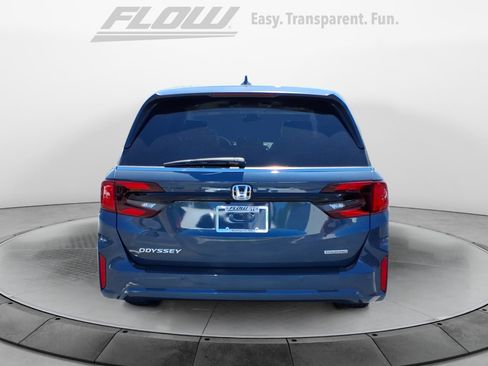 New 2026 Honda Odyssey Touring image 5