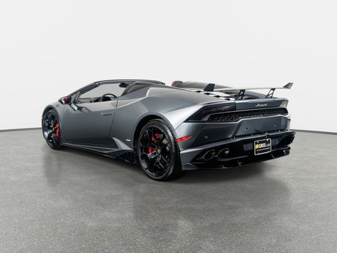 Used 2017 Lamborghini Huracan LP 610-4 AWD/4WD image 16
