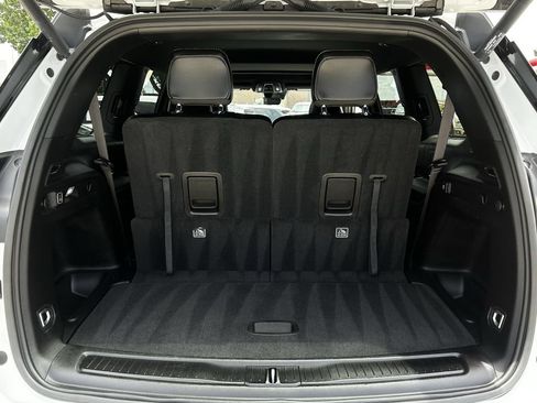 Used 2025 Jeep Grand Cherokee L Altitude RWD image 33