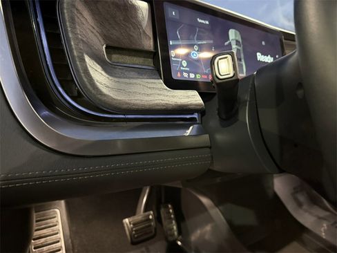 Used 2022 Rivian R1T Launch Edition image 40