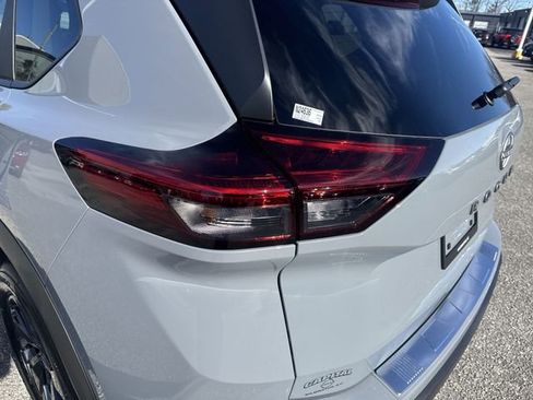 New 2026 Nissan Rogue SV image 33
