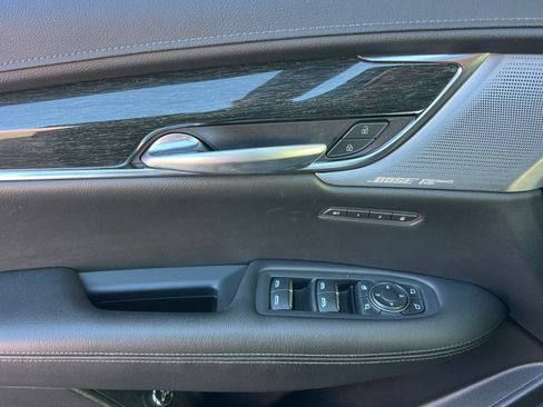 Used 2021 Cadillac XT5 Premium Luxury FWD image 14