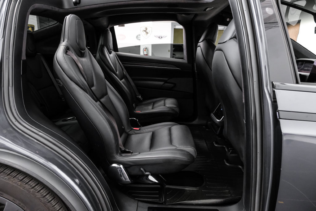 Used 2022 Tesla Model X AWD/4WD image 45