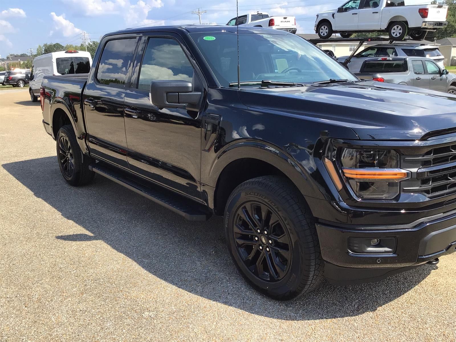 New 2026 Ford F150 XLT w/ Equipment Group 302A MID AWD/4WD image 9
