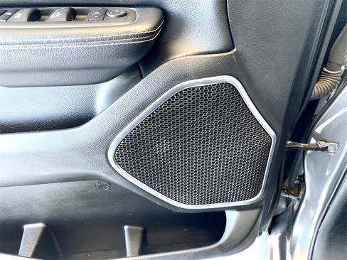 Used 2024 RAM 1500 Laramie image 15