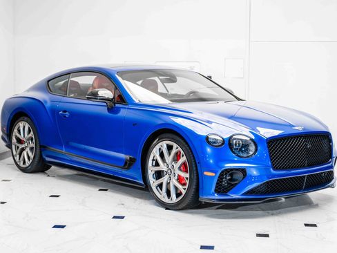 Used 2024 Bentley Continental GT V8 image 7