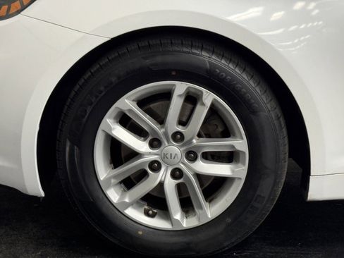 Used 2013 Kia Optima LX w/ Convenience Plus Pkg image 16