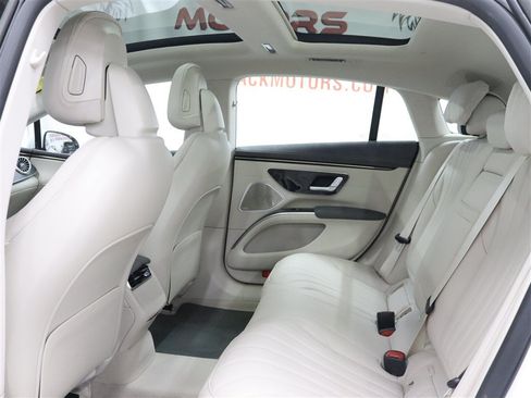 Used 2022 Mercedes-Benz EQS 450+ Sedan image 17