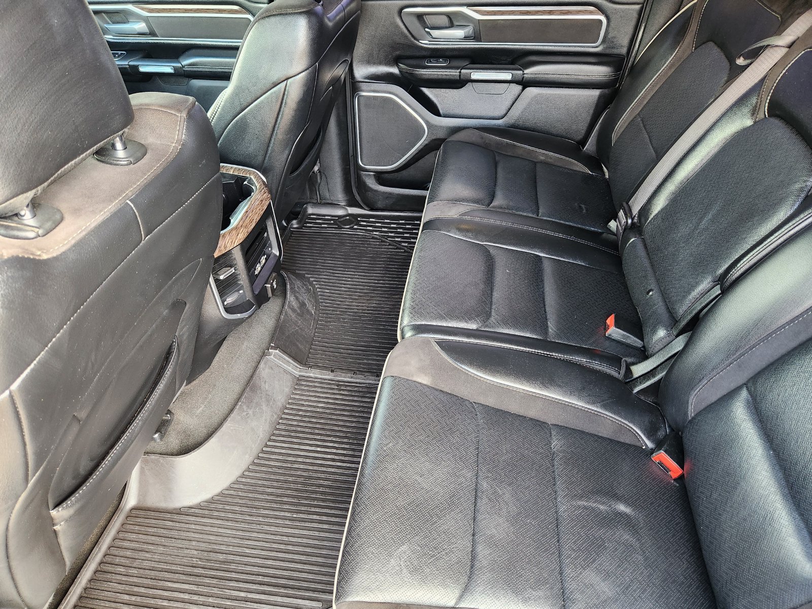 Used 2020 RAM 1500 Laramie AWD/4WD image 42