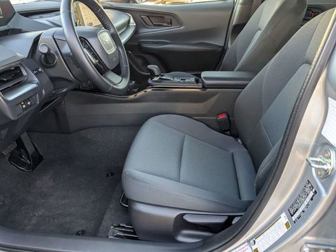 Used 2025 Toyota Prius LE image 11