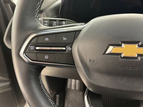 Used 2025 Chevrolet Traverse LT w/ Sun and Wheel Package image 23