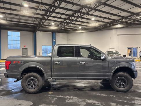 Used 2018 Ford F150 Platinum w/ Equipment Group 701A Luxury image 17