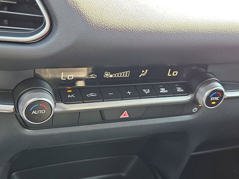 Used 2025 MAZDA CX-30 AWD 2.5 S w/ Select Sport Pkg image 19