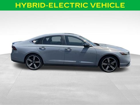 Used 2023 Honda Accord Sport image 6