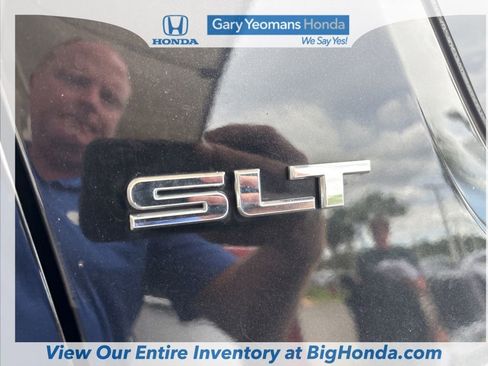 Used 2019 GMC Acadia SLT FWD image 8