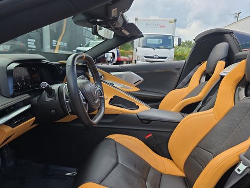 Used 2022 Chevrolet Corvette Stingray Premium Conv w/ Z51 Performance Package RWD image 20