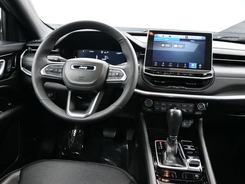 Used 2023 Jeep Compass High Altitude w/ Driver Assist Group I AWD/4WD image 20