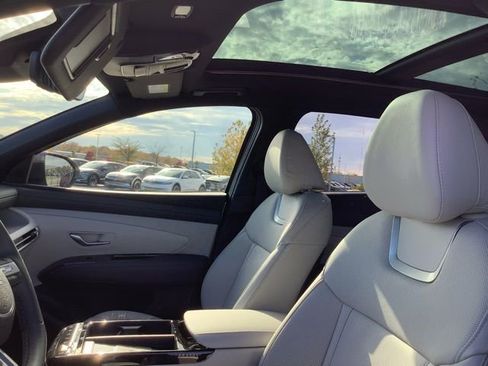 New 2025 Hyundai Tucson Limited image 23