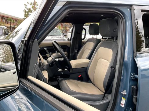 Used 2022 Land Rover Defender 110 X-Dynamic SE image 27