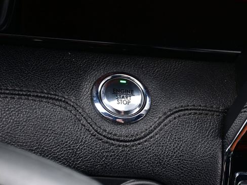 Used 2019 Lincoln Navigator L Reserve image 27