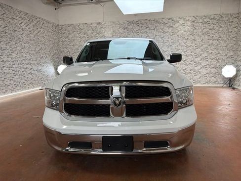 Used 2022 RAM 1500 Classic SLT AWD/4WD image 2