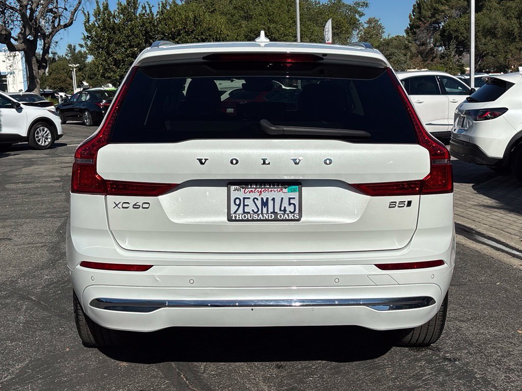 Used 2023 Volvo XC60 B5 Plus AWD/4WD image 5