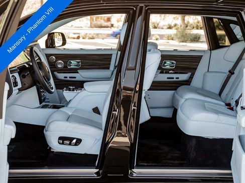 Used 2023 Rolls-Royce Phantom Sedan w/ The Phantom Package RWD image 31