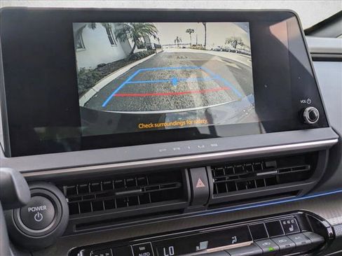 Used 2023 Toyota Prius XLE image 13