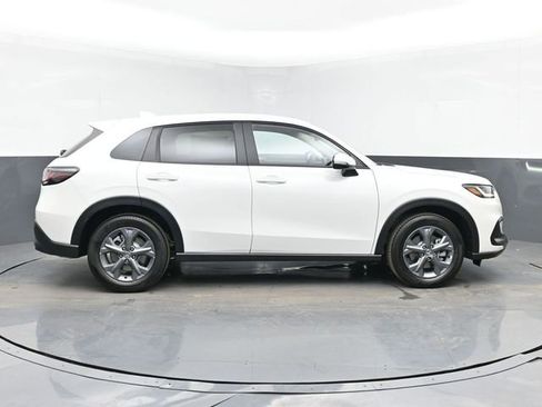 New 2026 Honda HR-V LX image 11