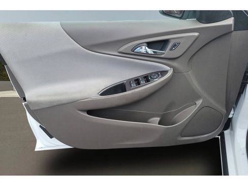 Used 2022 Chevrolet Malibu LT FWD image 11