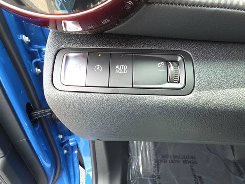 New 2026 Chevrolet Equinox RS w/ Convenience Package III FWD image 20