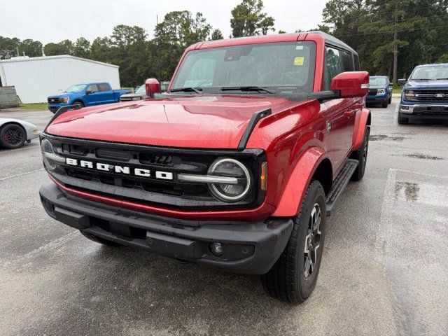 Used 2024 Ford Bronco Outer Banks AWD/4WD image 1
