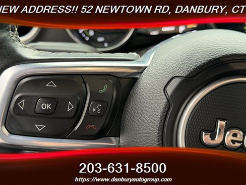 Used 2021 Jeep Wrangler Unlimited Sahara w/ Cold Weather Group AWD/4WD image 20