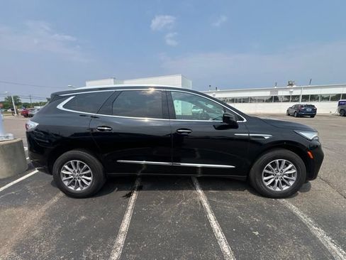 Used 2024 Buick Enclave Essence w/ Trailering Package, 5000 lbs. FWD image 4