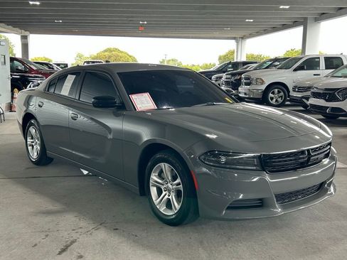 Used 2023 Dodge Charger SXT image 3