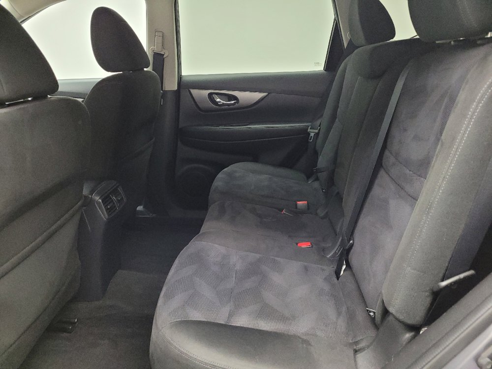Used 2015 Nissan Rogue SV AWD/4WD image 18