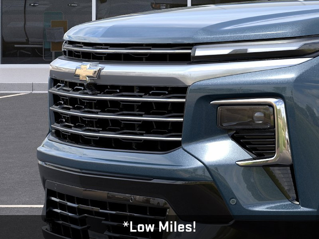 Used 2026 Chevrolet Traverse High Country AWD/4WD image 15