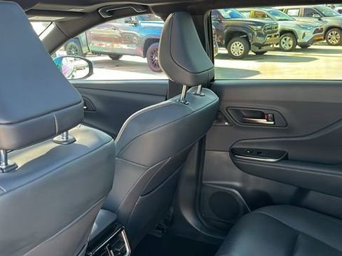 Used 2025 Toyota Crown Signia image 20