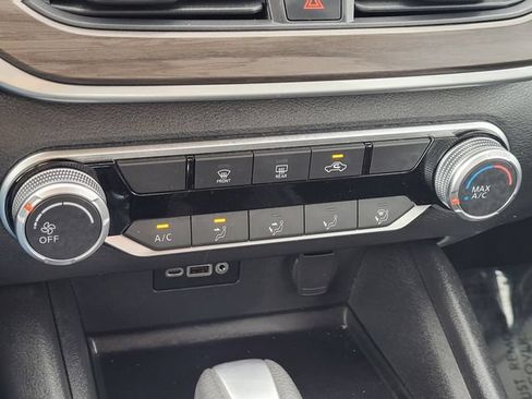 Certified 2025 Nissan Altima 2.5 SV FWD image 15