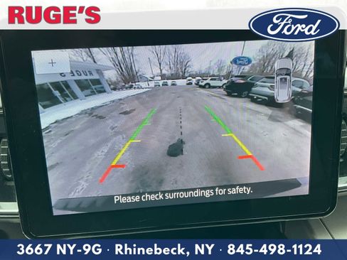 Certified 2022 Ford Explorer XLT w/ Equipment Group 202A image 24