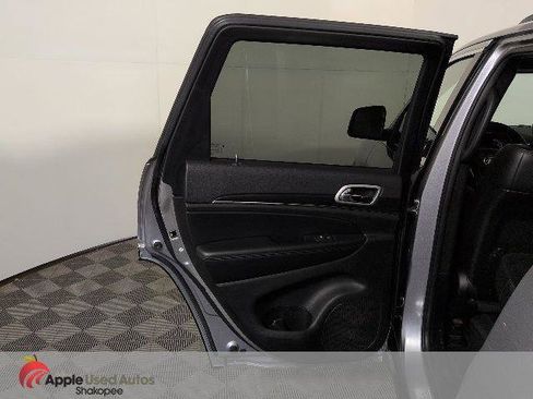 Certified 2020 Jeep Grand Cherokee Limited w/ Luxury Group II image 32