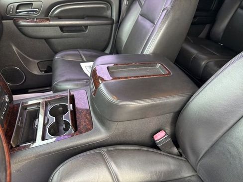 Used 2013 GMC Sierra 2500 Denali w/ Suspension Package, Off-Road image 30