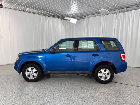 Used 2011 Ford Escape XLS FWD image 7