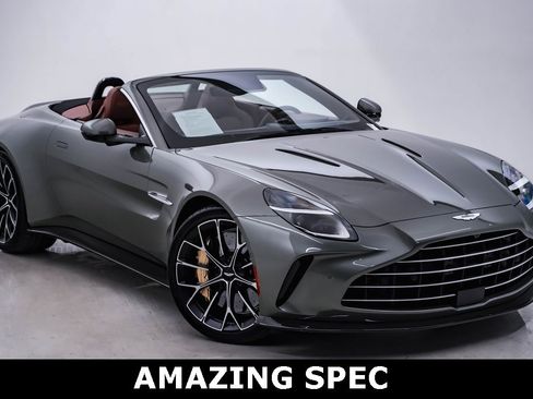 Used 2026 Aston Martin V8 Vantage Roadster image 3