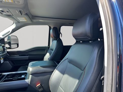 Used 2024 Ford F250 Lariat w/ Lariat Ultimate Package image 27