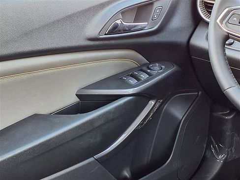 New 2026 Chevrolet Trax ACTIV w/ Driver Confidence Package image 16