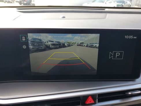 Used 2024 Kia Sorento LX image 10