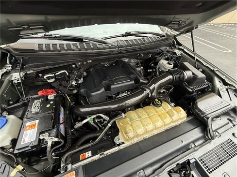 Used 2019 Ford Expedition Max Limited image 28